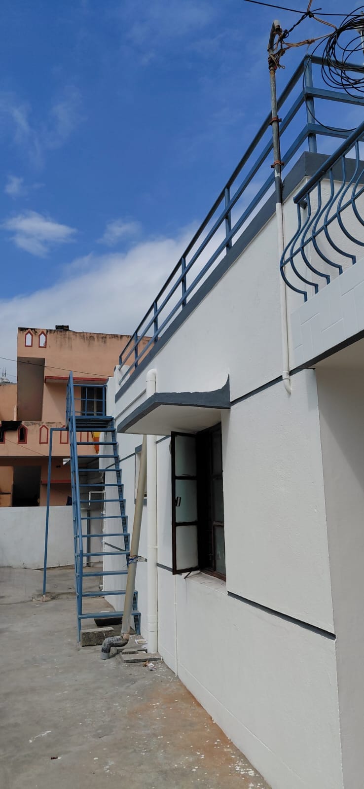 Urban Hostel Tiruvannamalai - Tap to explore photos