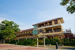 Suphan Lake Hometel