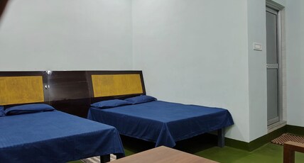 VIP Homestay Room Type - 4. Double Bed ×2 Non Ac