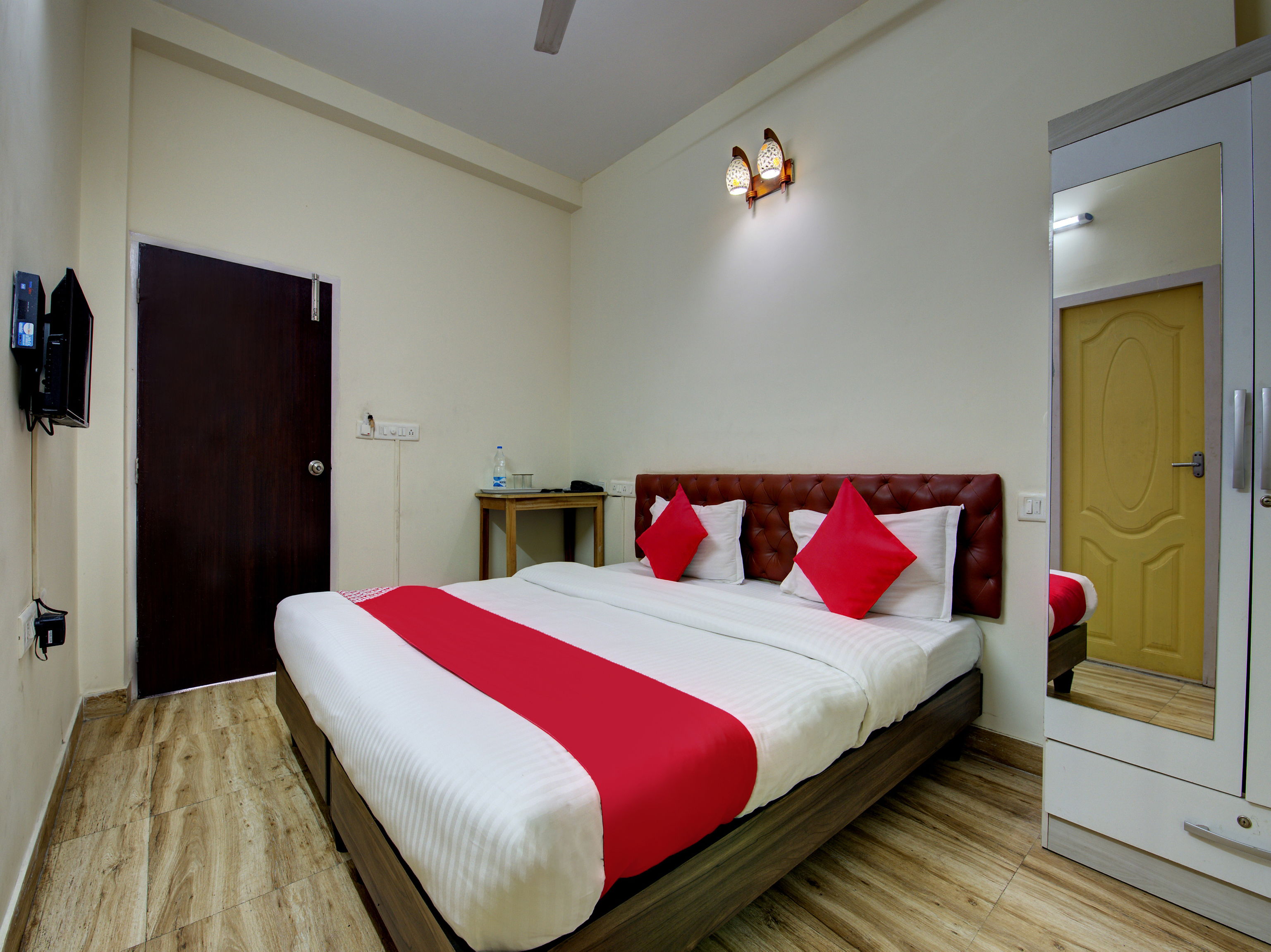 Hotel O Maple The Residence Near RDB Cinemas - Tap to explore photos