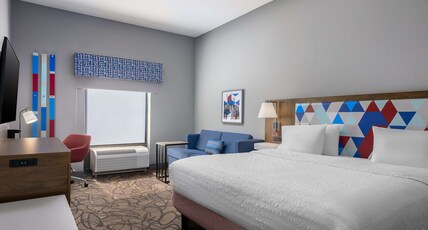 Hampton Inn & Suites Birmingham-Pelham Room Type - 1KING STUDY SOFABED NOSMOK