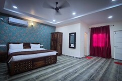 T R Farm Resort