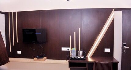 Harikrishna Park Room Type - Deluxe Room