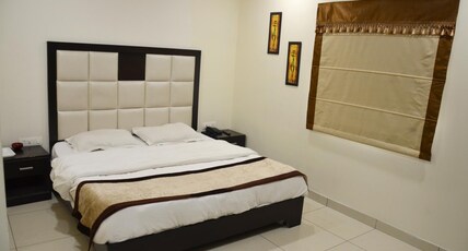 Hotel Sunstar Room Type - Deluxe Room