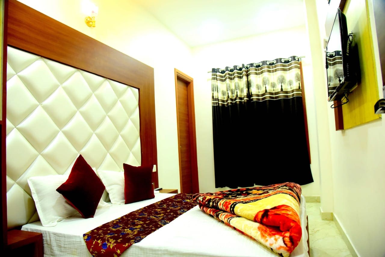 Hotel RD-International, Amritsar - Tap to explore photos