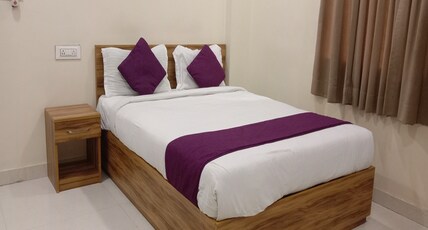 Purple Inn Suites HBR Layout Room Type - Deluxe Double NON AC