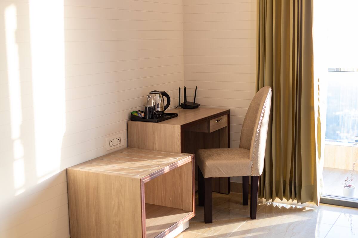 Solstice 2 BHK Luxe Cottage With Panaromic View - Tap to explore photos