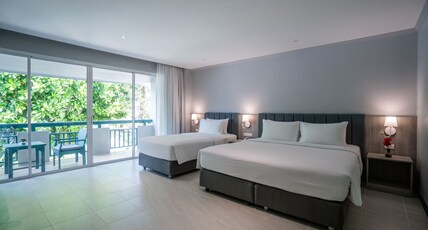 Phuket Island View Hotel Room Type - Deluxe Family Room Phuket Island View Hotel Room Type - Deluxe Family Room