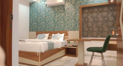 Hotel Priyansh Inn At KIIT Square Room Type - Deluxe Room
