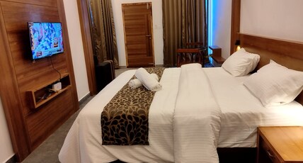 The Wild Trails Clarks Exotica Munnar Room Type - Premium 2 Bedroom Interconnection Poolview Suites The Wild Trails Clarks Exotica Munnar Room Type - Premium 2 Bedroom Interconnection Poolview Suites