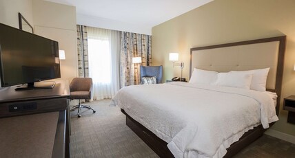 Hampton Inn by Hilton Great Falls Room Type - KING STANDARD NON SMOKING