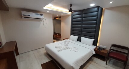 HOTEL TARWAY INN Room Type - Deluxe Room