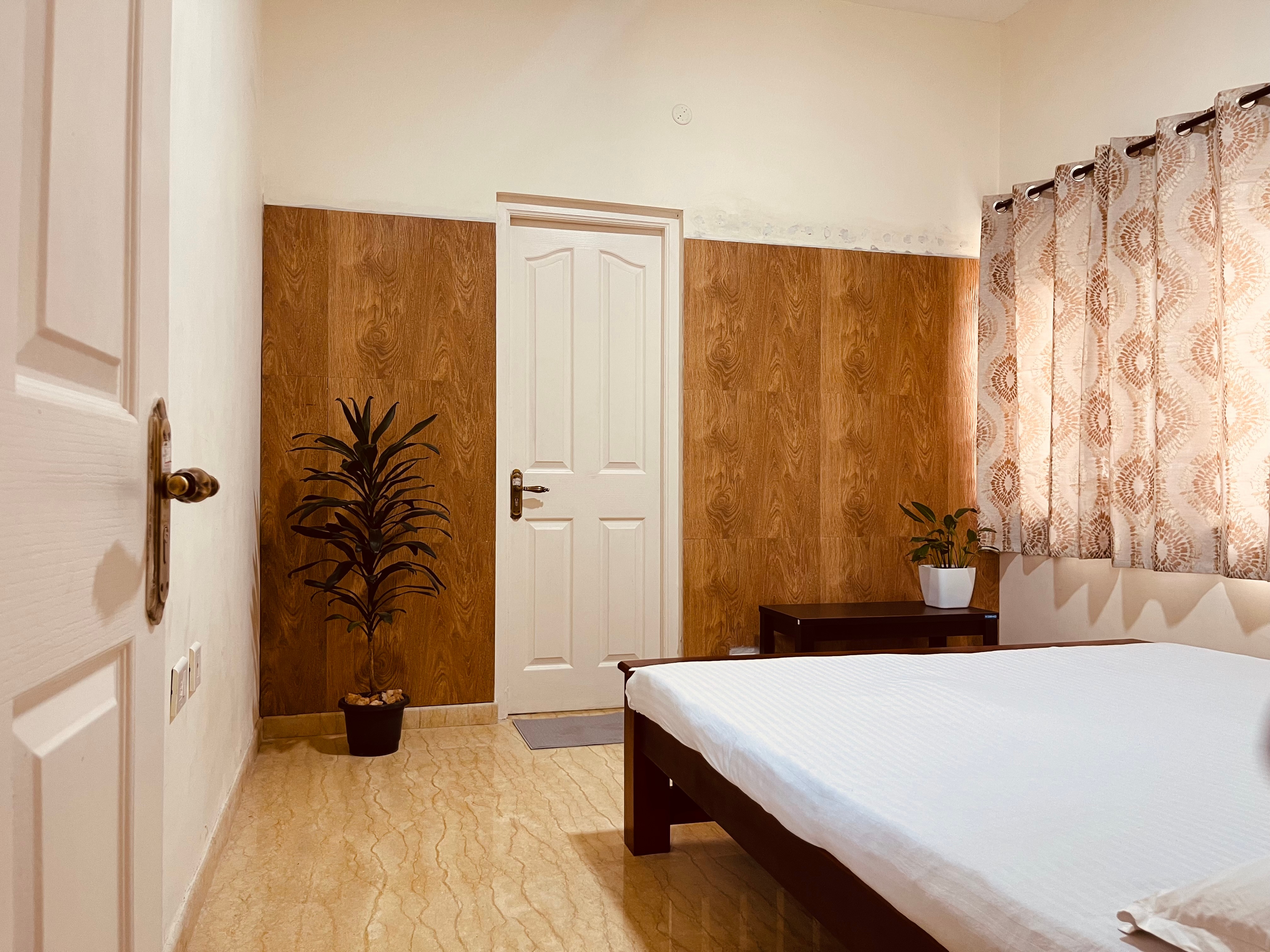 Nilgiri Comfort Stay | Rooms & Caretaker - Tap to explore photos