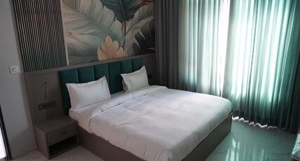 Hotel Heera Palace Room Type - Deluxe Room