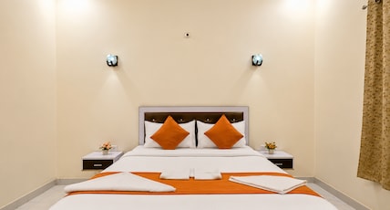 Comfort Stay - Near Airport Room Type - Super Deluxe Comfort Stay - Near Airport Room Type - Super Deluxe