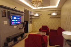 The Bright Haven   Premium Stay for Couples