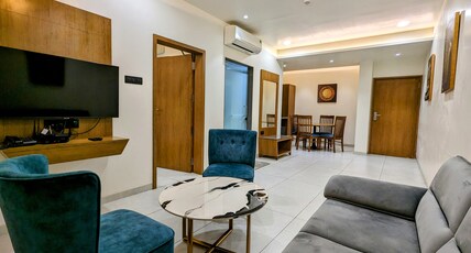HOTEL RED CHILLEE Room Type - RED CHILLEE SUITE