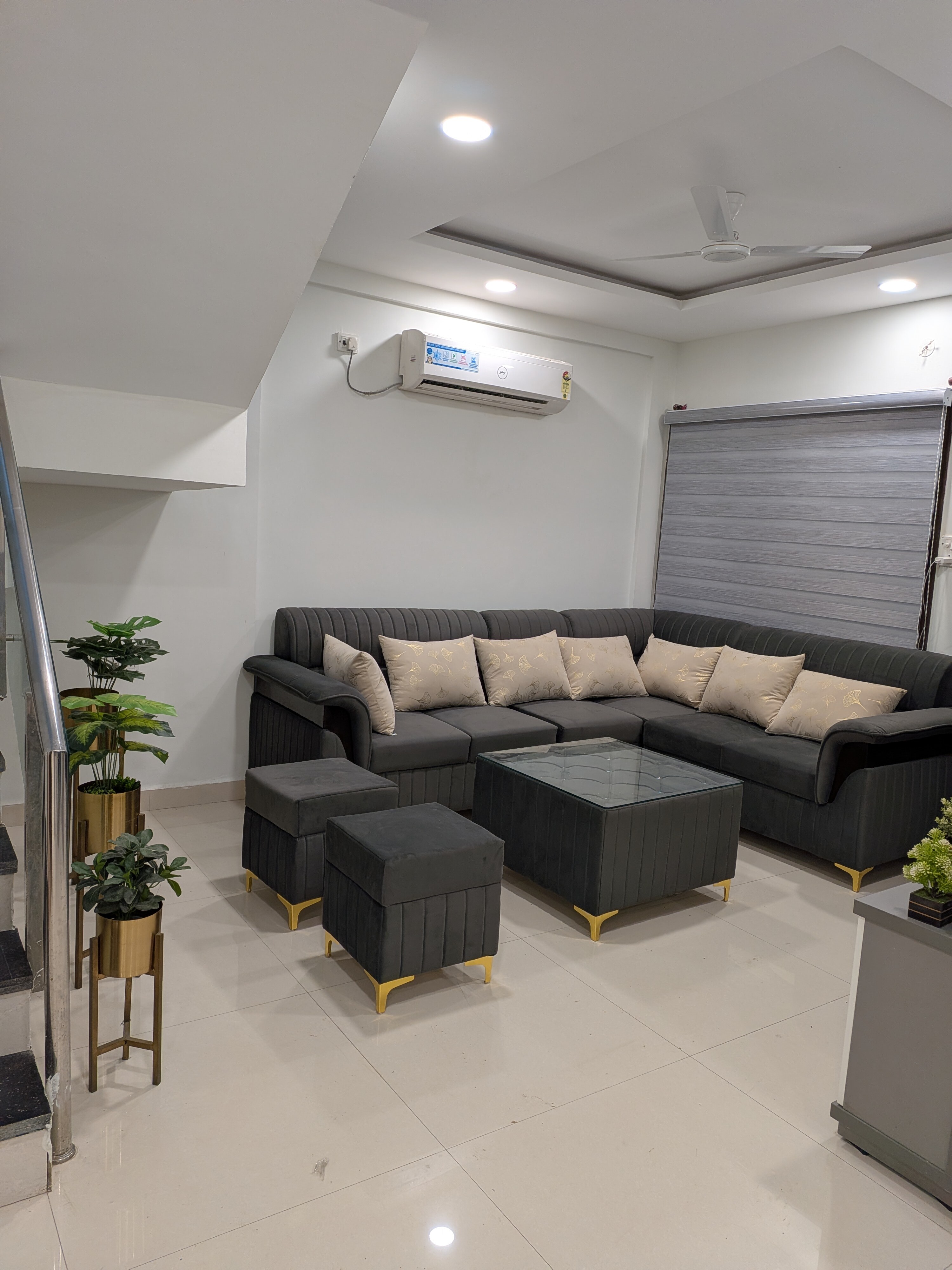 luxurious premium villa aashima divine city - Tap to explore photos
