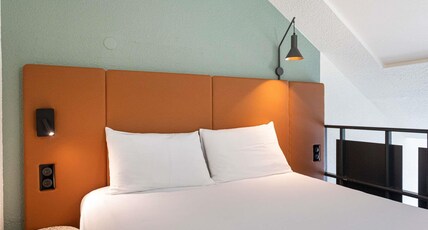 ibis Granville Port de plaisance Room Type - Superior Room with 1 double bed and 1 sofa bed