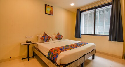 FabHotel Gargi Inn - Nr. Balewadi Stadium Room Type - Deluxe Room
