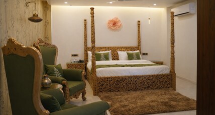 Hotel Saheb's Castle - Best Mountain View & Jacuzzi Suites, McLeodganj Room Type - Premium Mountain View Room with Balcony