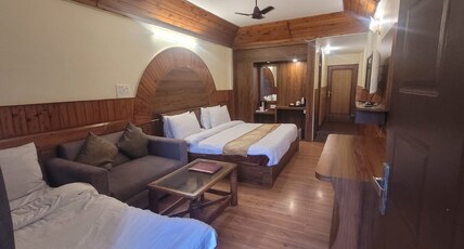 Hotel Welcome Park(walkable distance from mall road) Room Type - Triple Bed Premium room with balcony