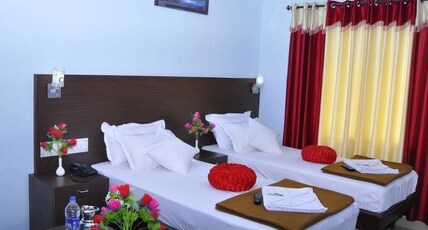 HOTEL ROSE GARDEN Room Type - LUXURY A/C ROOM