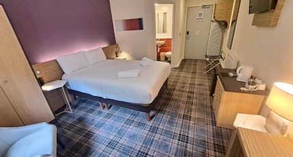 Britannia Edinburgh Hotel Room Type - Standard Double or Twin Room without Window Britannia Edinburgh Hotel Room Type - Standard Double or Twin Room without Window