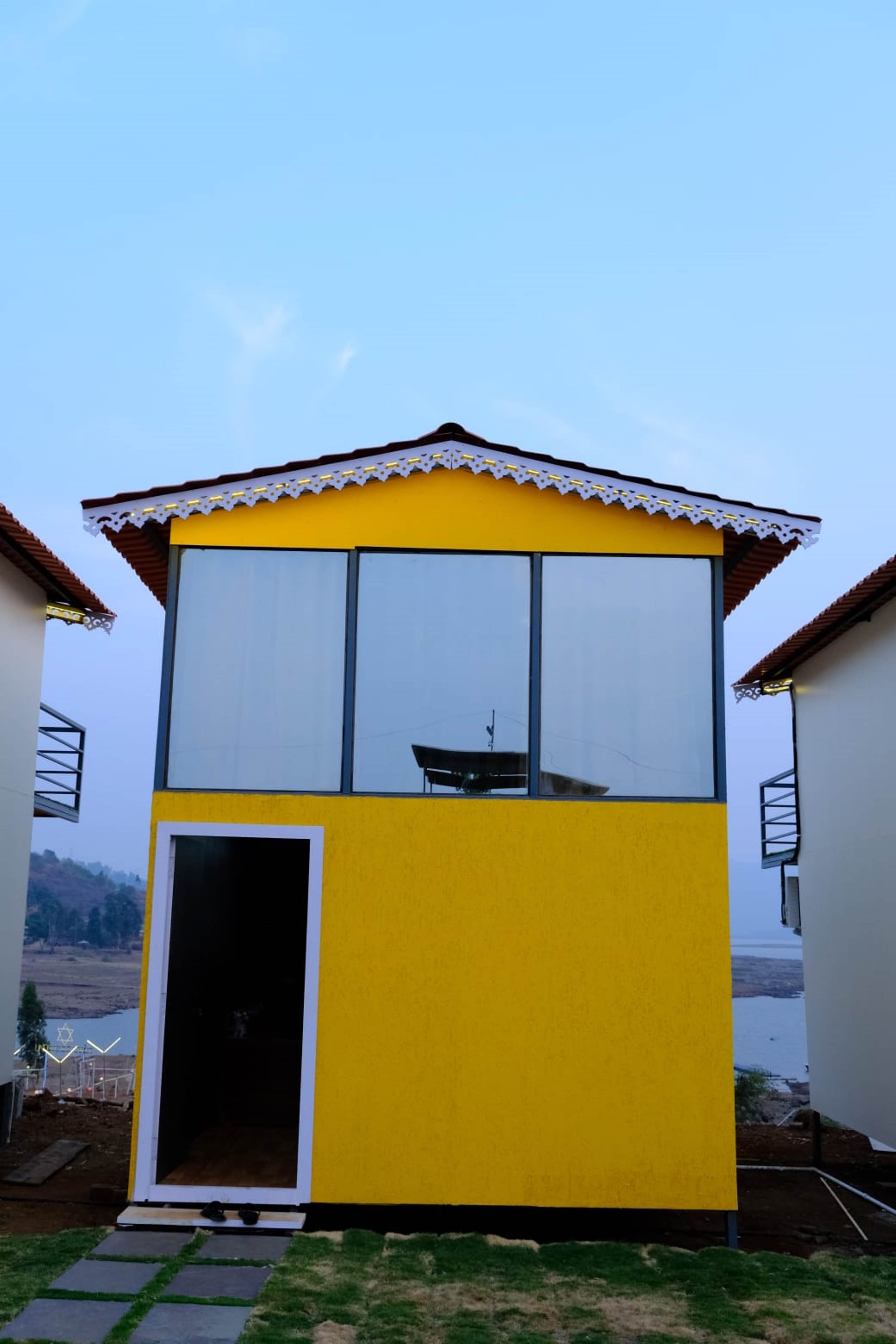 Plumeria Retreat Lakeside Cottages - Tap to explore photos