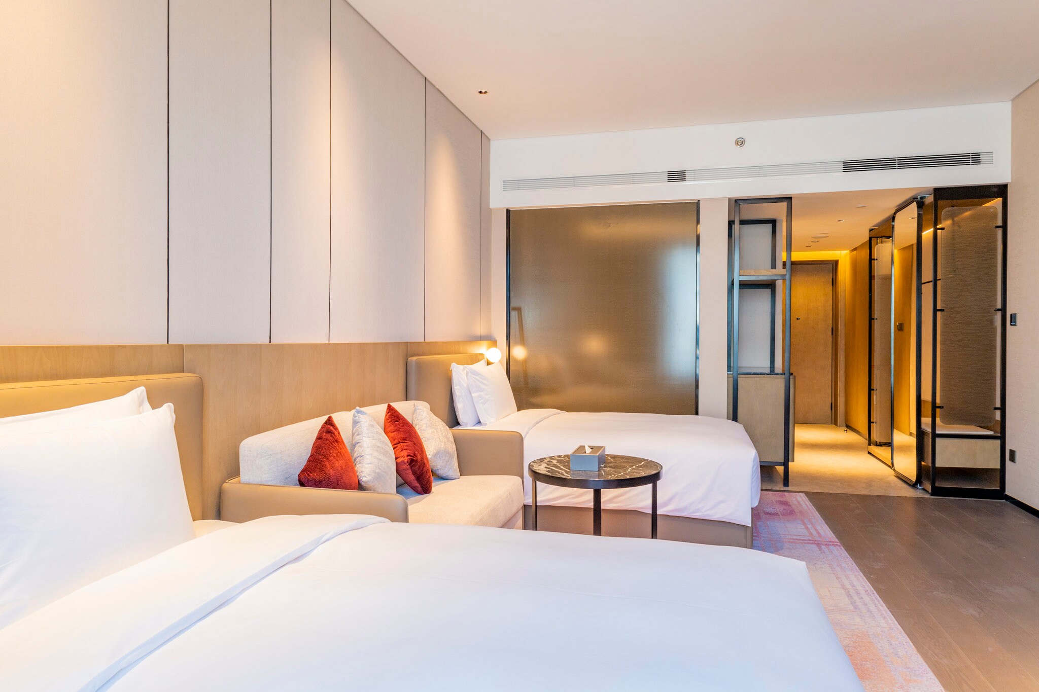 Crowne Plaza LANZHOU NEW AREA - Tap to explore photos