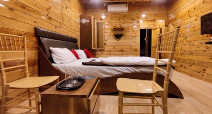 Doctors Villa Tarkarli. Room Type - Luxury