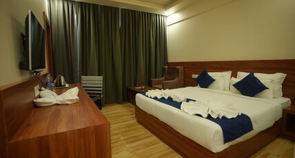 Hotel Makhan Vihar Ambikapur Room Type - Premium Balcony Room