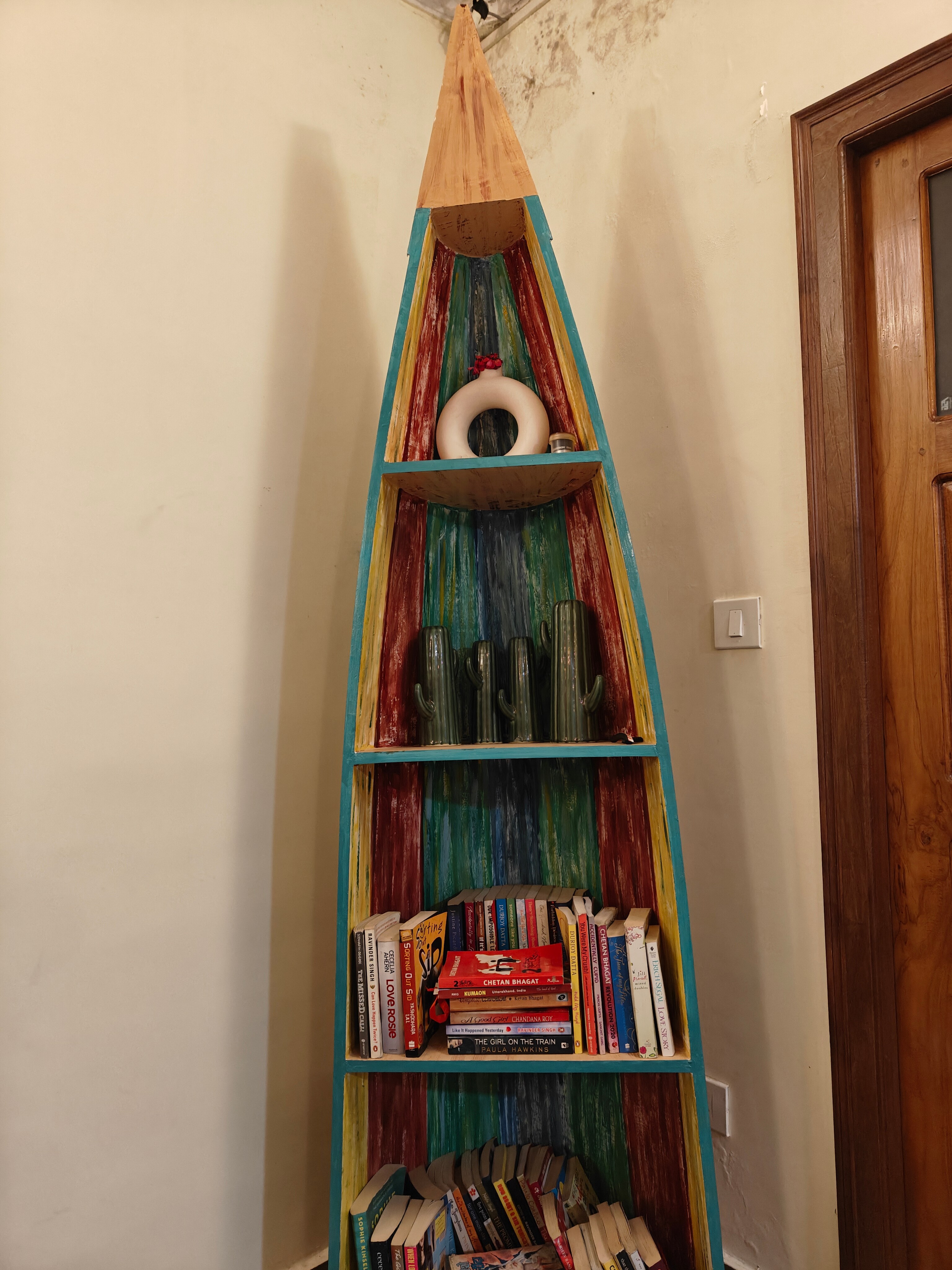 Woody Trails - Tap to explore photos