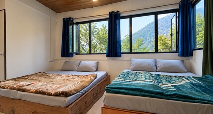 Snow N Shades Resort and Cafe Room Type - Family Room - 4 People