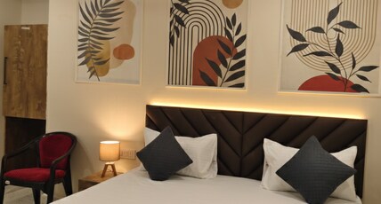 Laxmi Vilas Room Type - Super Deluxe Room