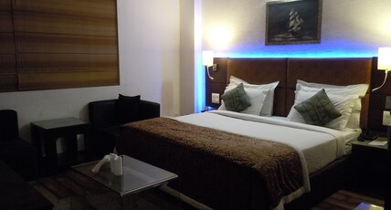 Beyond Hotel Near Max Saket Hospital Room Type - Deluxe Room