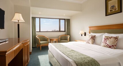 Ramada by Wyndham Tashkent Room Type - Superior King Room