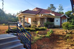 Hamsa Stay Bungalow with wifi sakleshpur