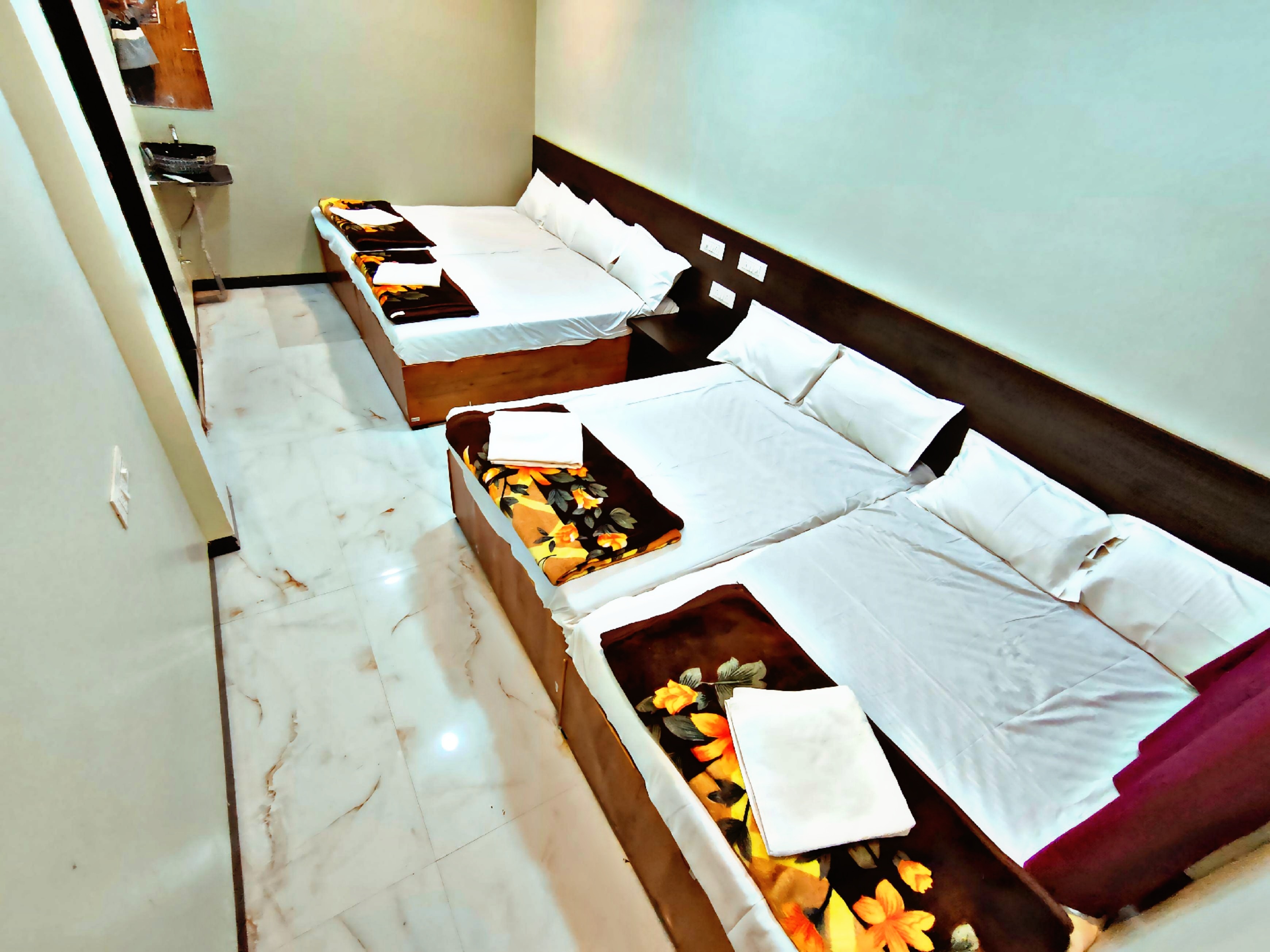 Rudra Guest House - Tap to explore photos