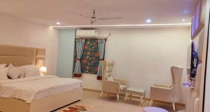Hotel Hindustan Inn Room Type - Royal Suite AC - With Buffet Breakfast