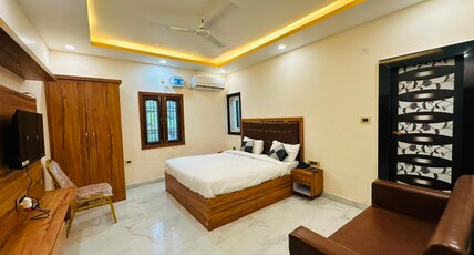 HOTEL SWASTIK PALACE Room Type - Deluxe Room