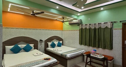 Parboti Lodge Room Type - AC FOUR BED SUPER DELUXE ROOM Parboti Lodge Room Type - AC FOUR BED SUPER DELUXE ROOM