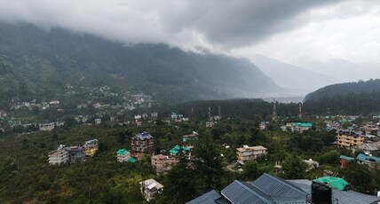 Cliffside Hotel and Cafe Room Type - Premium Private Balcony Room (Valley View) Cliffside Hotel and Cafe Room Type - Premium Private Balcony Room (Valley View)