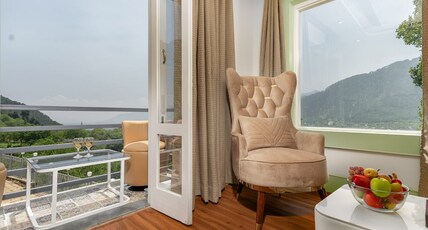 Pahalgam Twin Top Room Type - Suite Room With Balcony