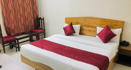 Hotel Great Punjab Room Type - Deluxe Non AC Room