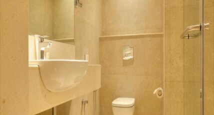 Hotel Grand Bhabendra Alay Room Type - Premium Deluxe Room with Work Desk