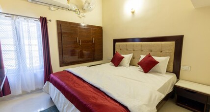 Thakshil villa stay Room Type - Bedroom 1