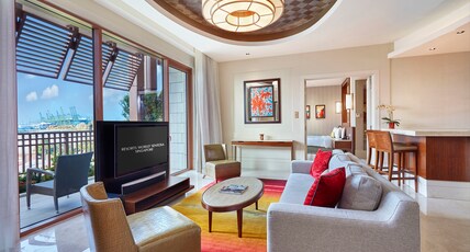 Resorts World Sentosa - Equarius Hotel Room Type - Deluxe Suite