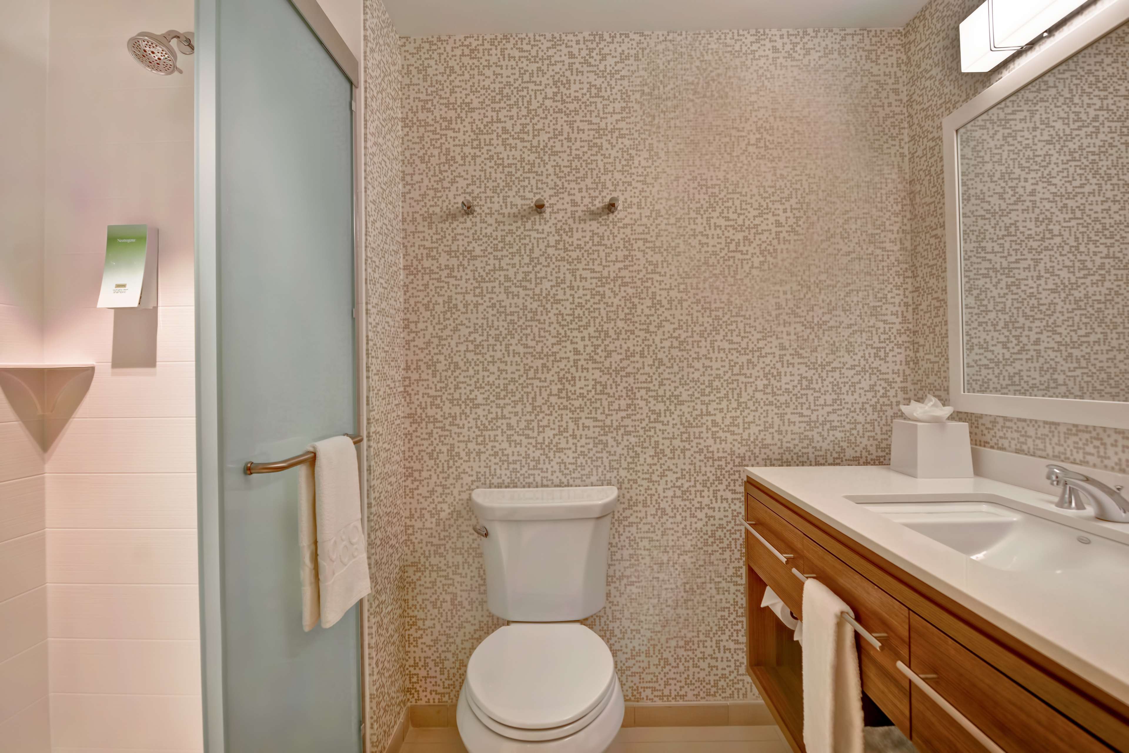 Home2 Suites by Hilton Naples I-75 Pine Ridge Road - Tap to explore photos
