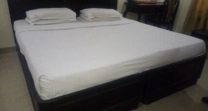 Hotel Ritz  Room Type - Standard room